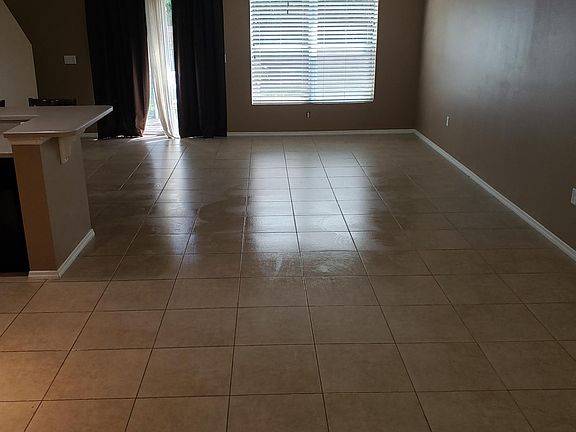 4th image of 513 Mount Olympus Blvd