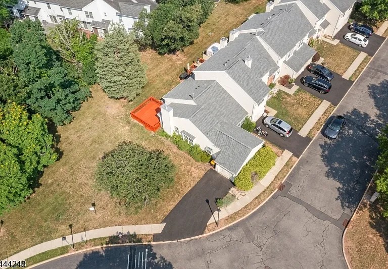 123 Harrow Dr — Photo 23