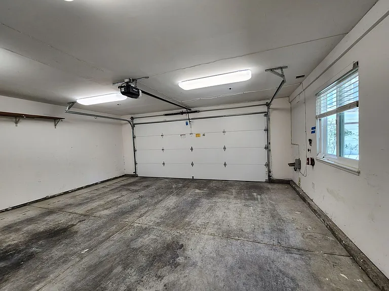 1465 Kentfield Ave — Photo 9