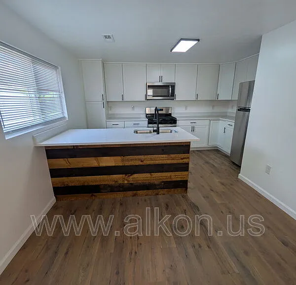 949 Perry Hwy #2 — Photo 1