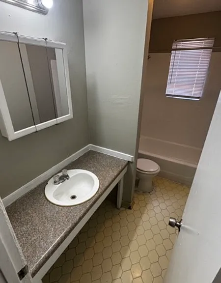 3646 Rhea Ave — Photo 11