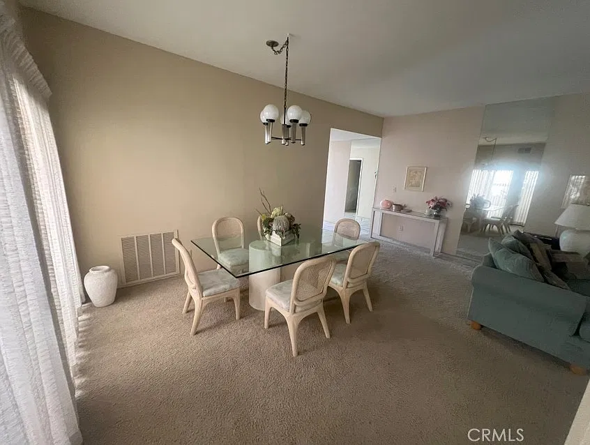 2 bed, 1381 sqft, $3,200 — Photo 4