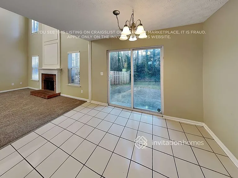 3262 Ashgrove Ln SW — Photo 8
