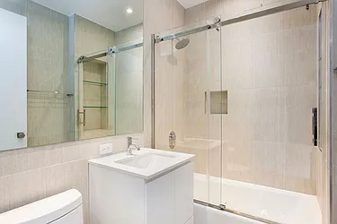 Rented by Luxus Manhattan Realty