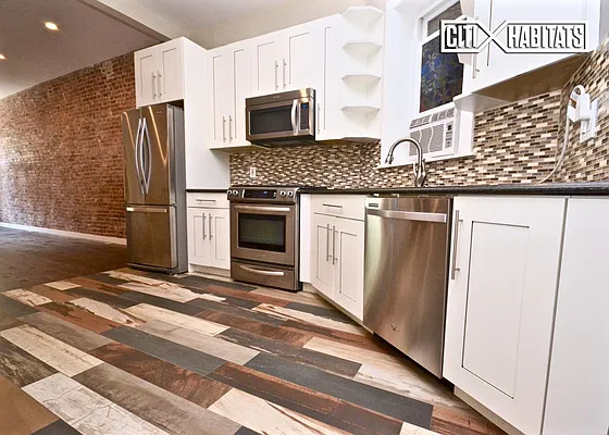 Rented by Citi Habitats | media 25