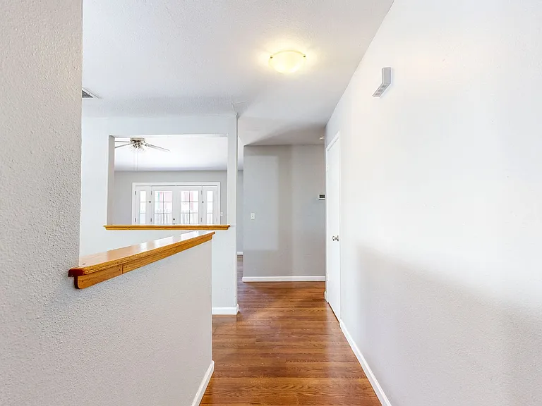 8690 Lords Manor Way — Photo 4