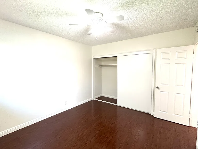 99 N Hermosa Ave #E — Photo 9