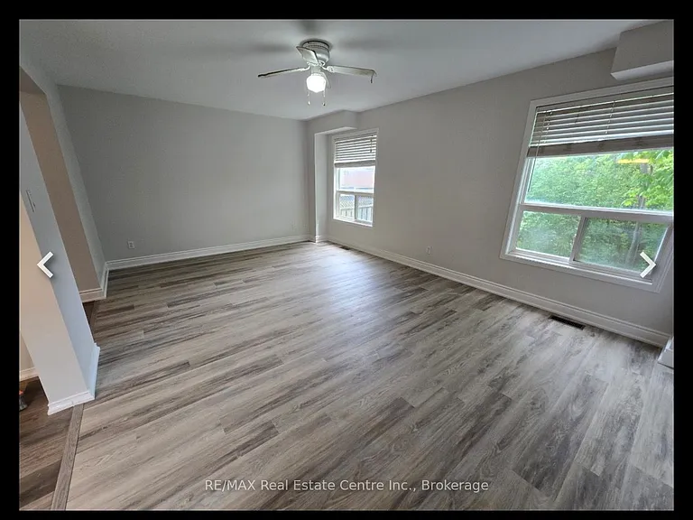 95 Westmeadow Dr — Photo 12