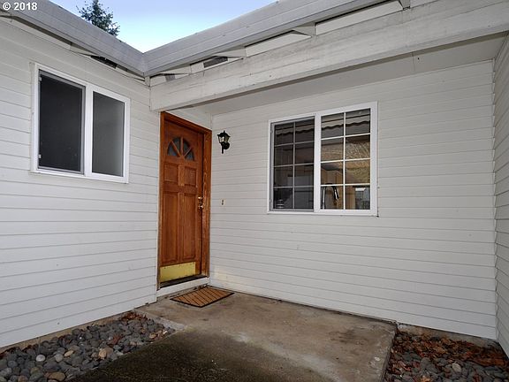 3rd image of 1124 NE 95th Ave