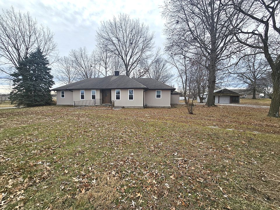 1st image of 108 Rich Hill St
