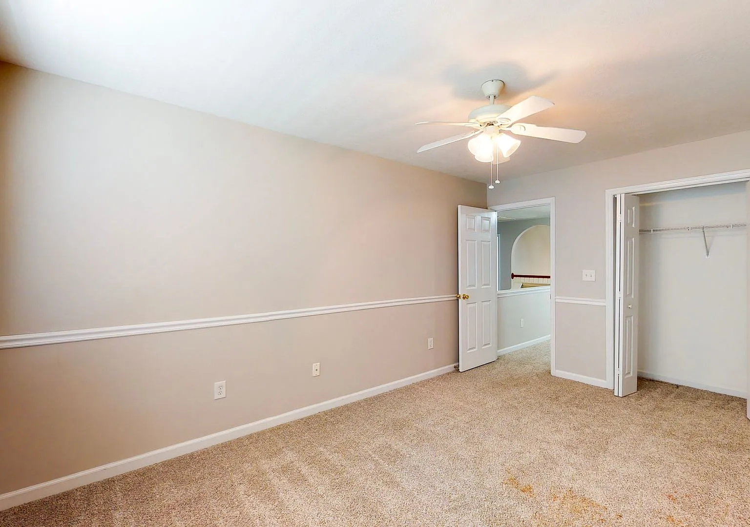 3 Bedroom 2.5 Bath in Bayhill Subdivision — Photo 2