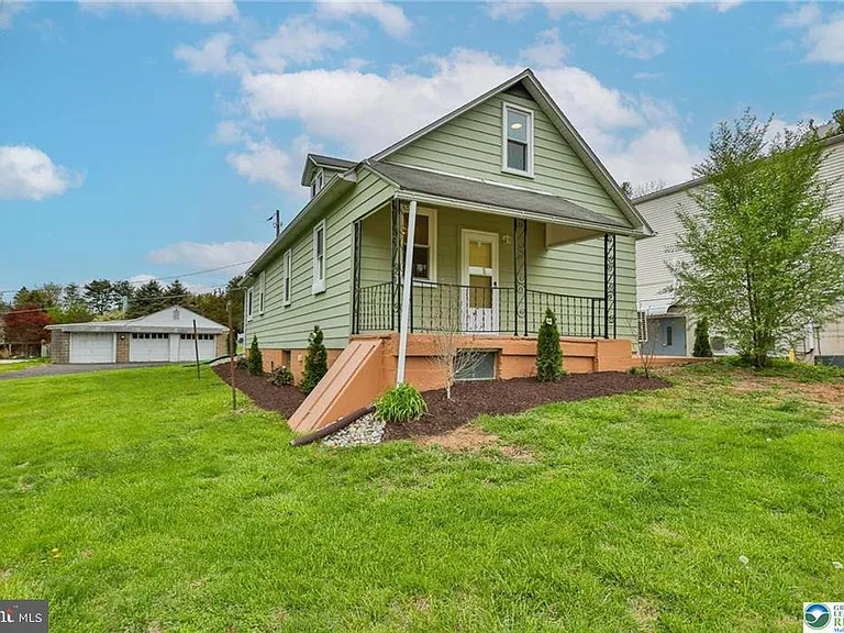 1861 E Emmaus Ave — Photo 7