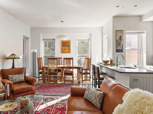 153 Lincoln Pl APT 1C, Brooklyn, NY 11217