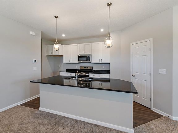 5th image of 403 Summerlyn Farms Ct