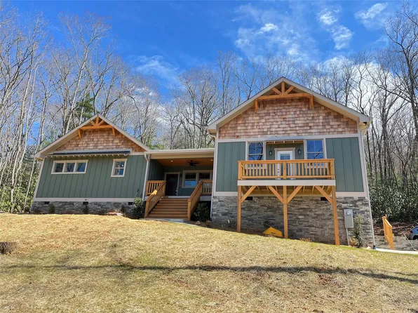 65 Crossings Cir, Fairview, NC 28730