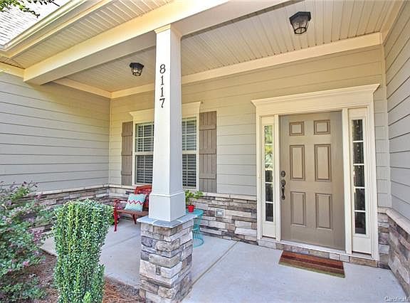 2nd image of 8117 Caliterra Dr