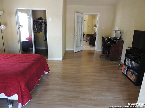 5th image of 6216 Les Harrison Dr