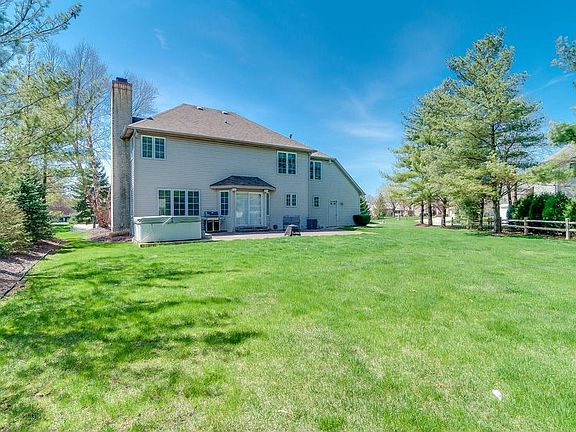 5th image of 51694 Dartmore Dr