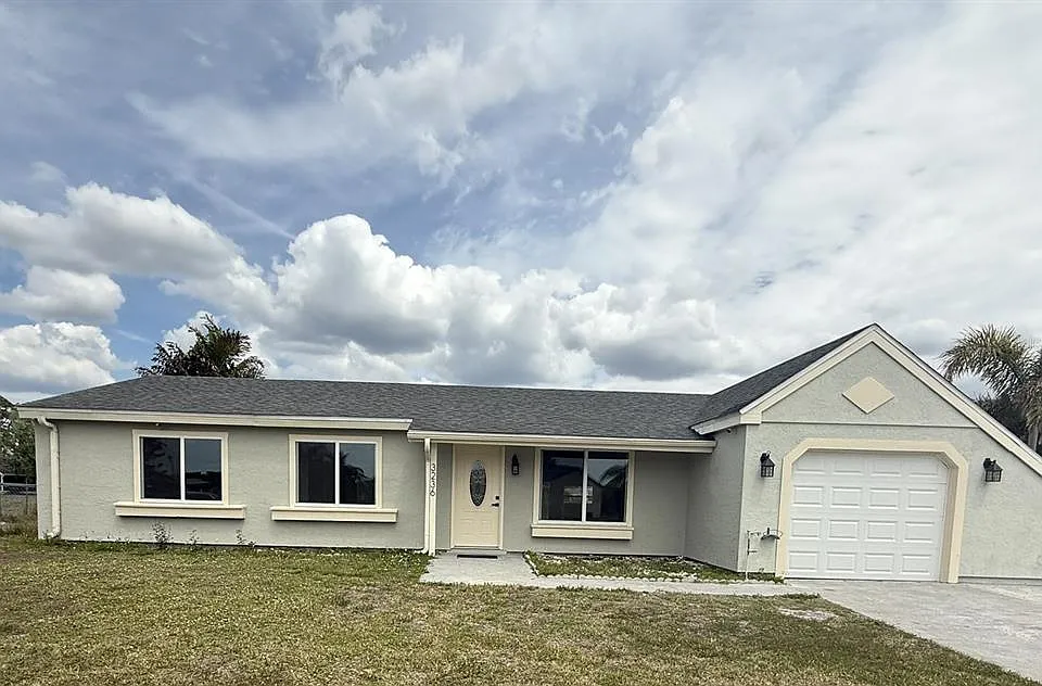 3236 Montclair Cir