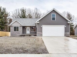 4060 Janice Ave, Fort Gratiot, MI 48059