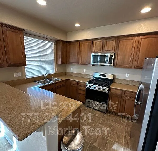 3943 Antinori Dr — Photo 4