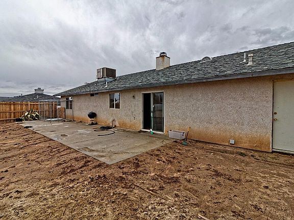 4th image of 7628 Cottonwood Ave