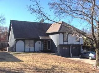 2307 E 109th St, Kansas City, MO 64131