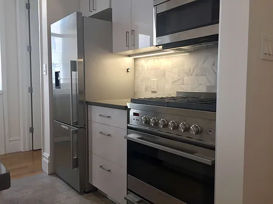 Rented by Royalty Living NYC | media 32