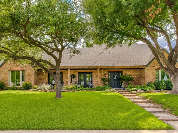 320 Meadowcrest Dr, Richardson, TX 75080