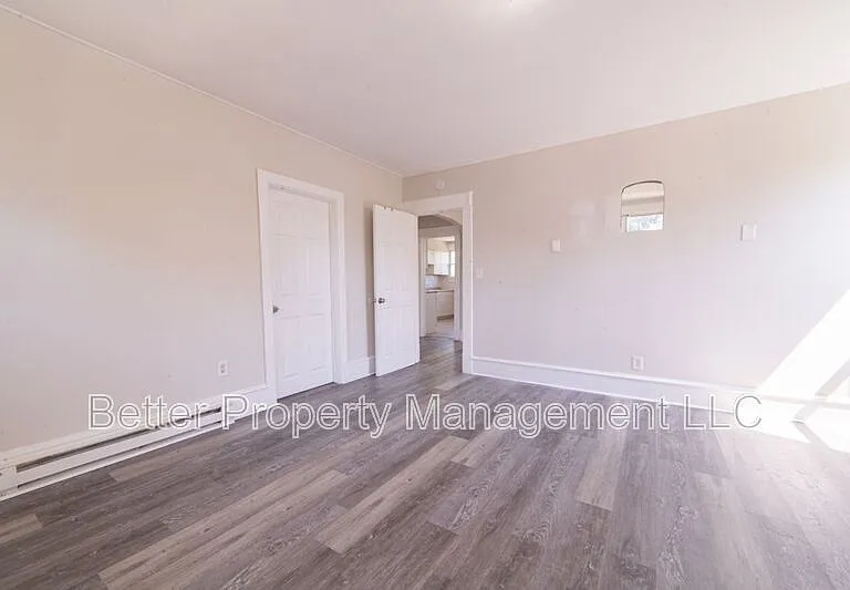 220 W Plum St #2 — Photo 7