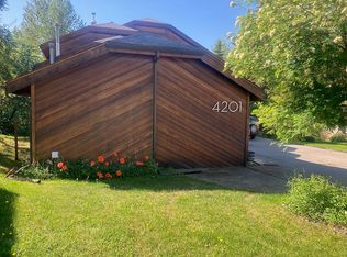 4201 Westwood Dr, Anchorage, AK 99517