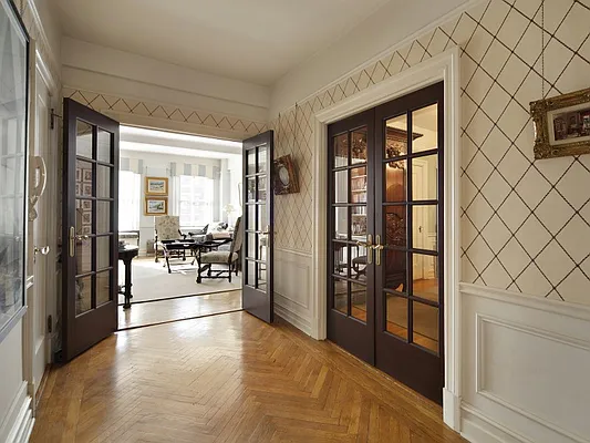 Sold by Sotheby's International Realty | media 6