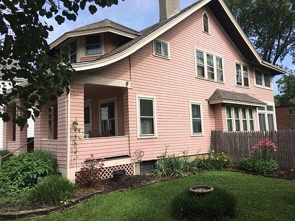 3rd image of 5624 Bramble Ave