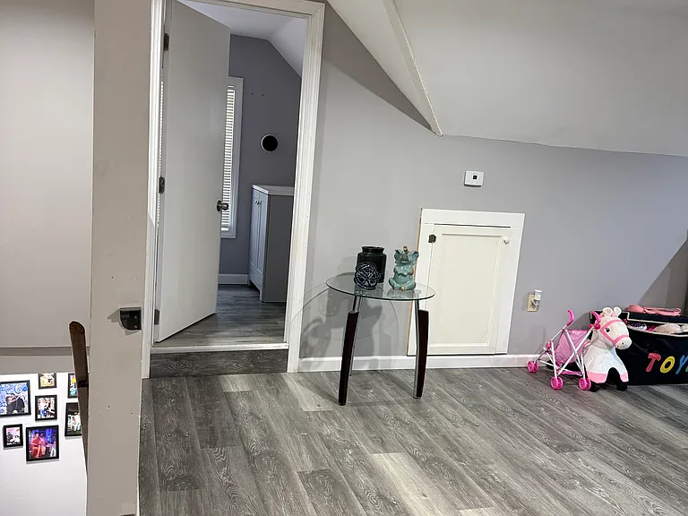18 Lawton St #2 — Photo 17