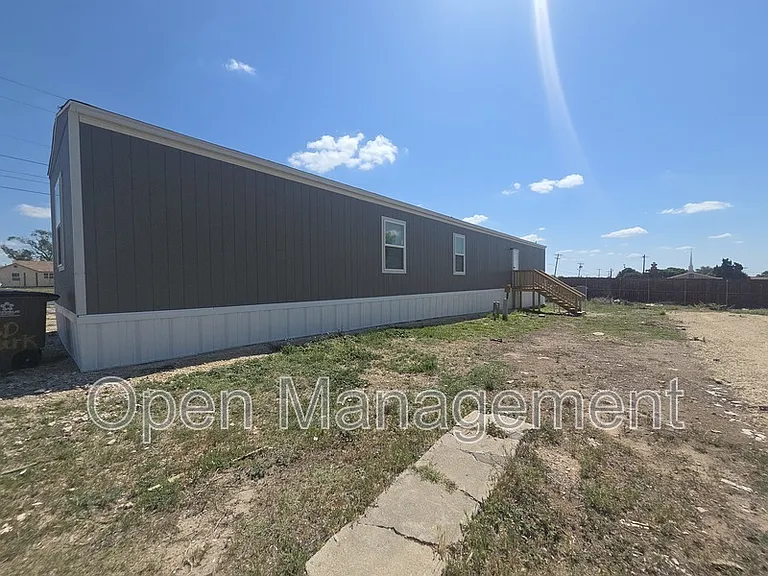 2501 Martin Luther King Blvd #512 — Photo 3