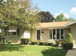 102 W Winslow Ave, Danvers, IL 61732