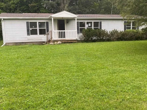 8116 W Alger Rd, Alger, MI 48610