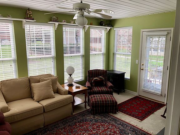 5th image of 924 Millington Park Way