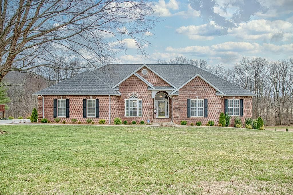 4113 Plantation Dr