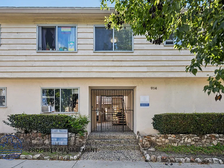 914 S Alma St — Photo 23