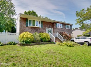 549 Duchess Ct, Toms River, NJ