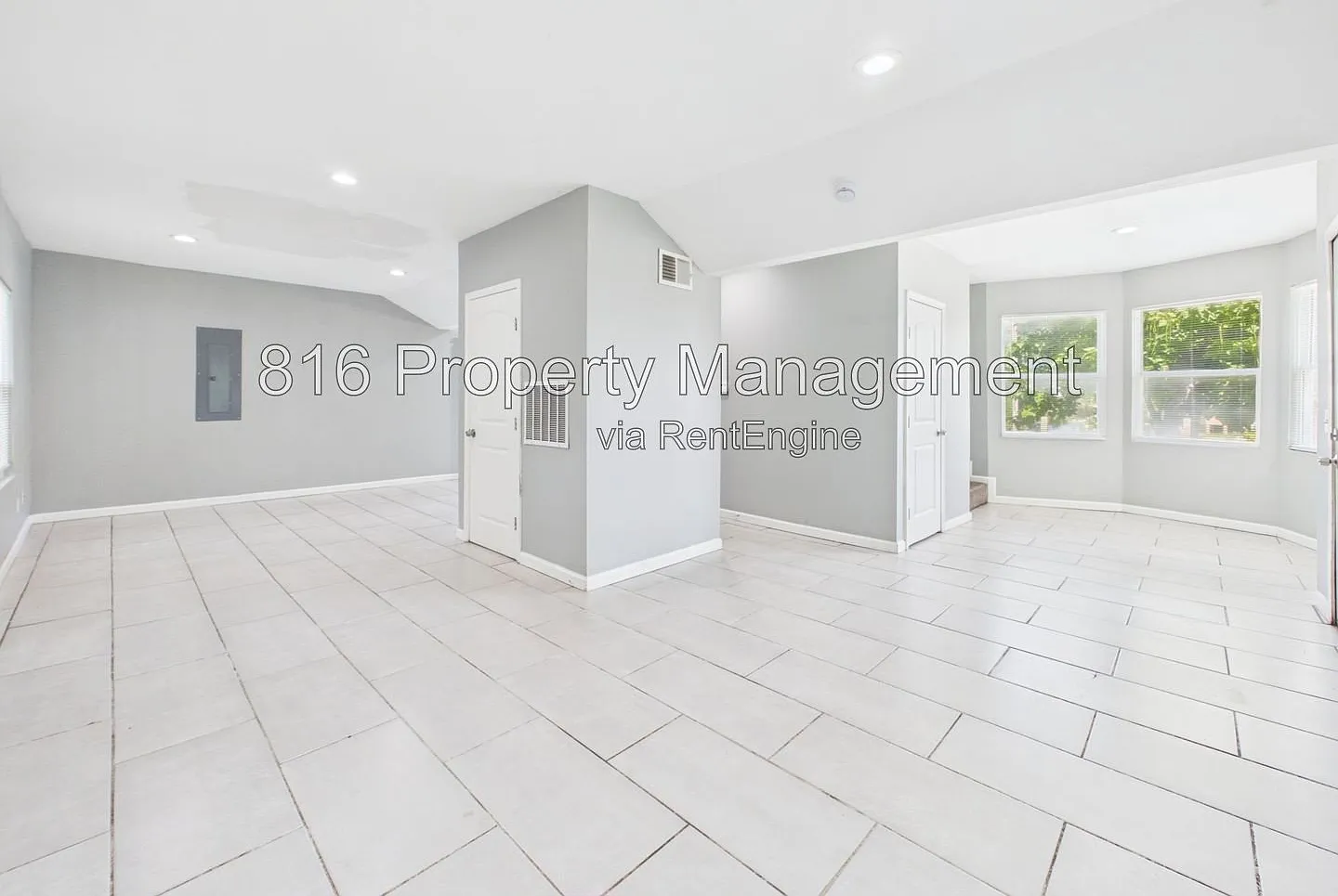 4 bed, 2.0 bath, 1856 sqft, $1,700 — Photo 2