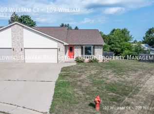 109 William Ct #109, Hortonville, WI 54944