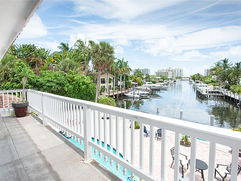 2908 Bayview Dr — Photo 19