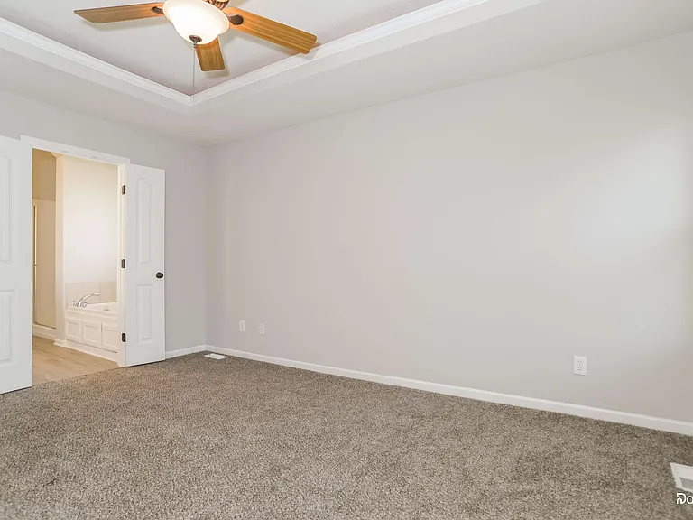 7904 NE 109th Ter — Photo 7