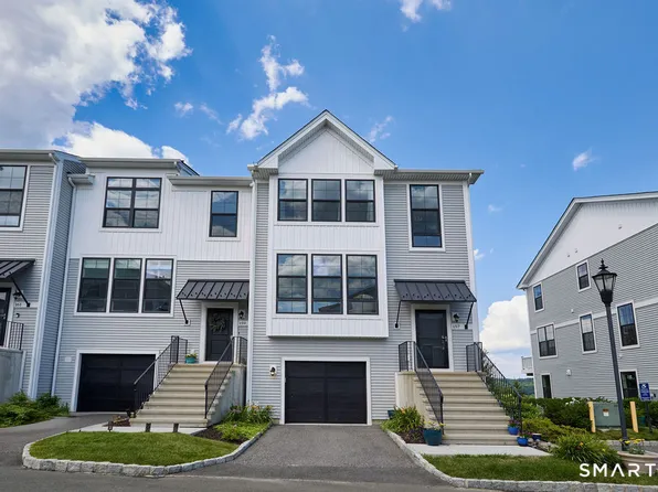 157 Brentwood Circle #157, Danbury, CT 06810