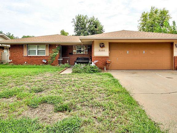 2nd image of 3201 Dwelle Dr