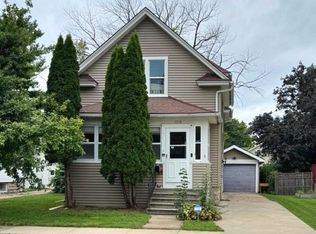 1219 Cedar St, Oshkosh, WI 54901