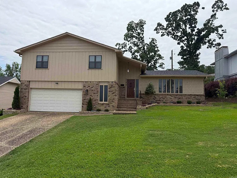 11417 Ethan Allen Dr — Photo 1