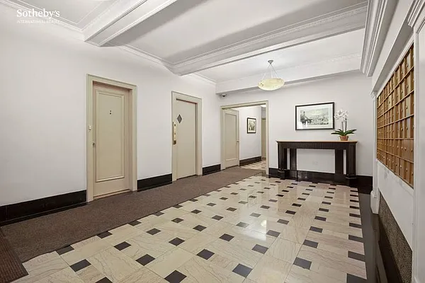 Sold by Sotheby's International Realty | media 15